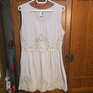 Size Medium Light Pink Crocheted Sleeveless Dress